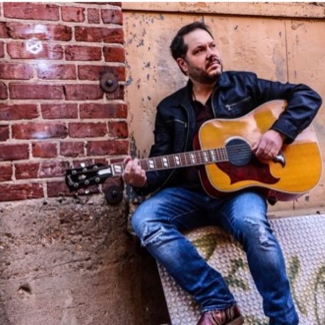 Outdoor Live Music at Lena's Beer Garden: Scott Kurt